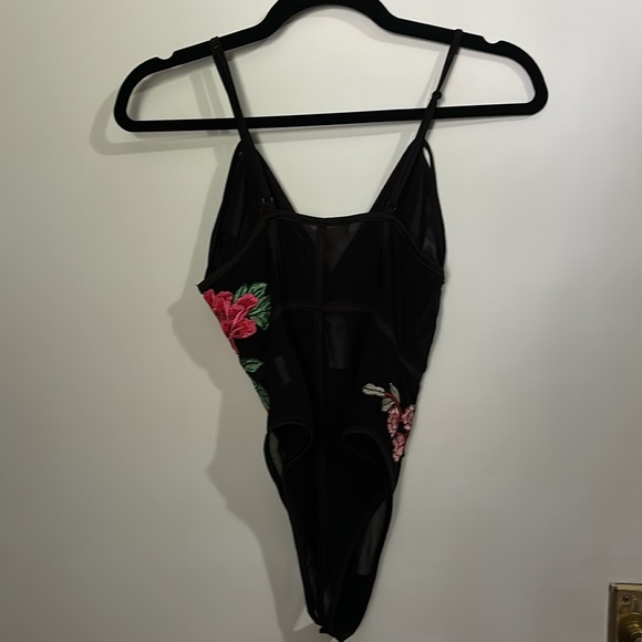 Floral Embroidered Mesh Bodysuit - Picture 3 of 4
